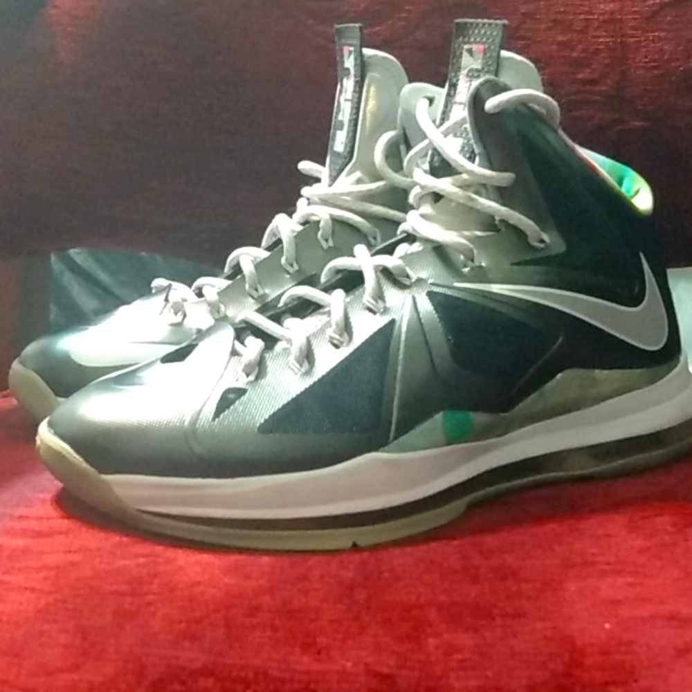 Lebron 10 Prisms in original box